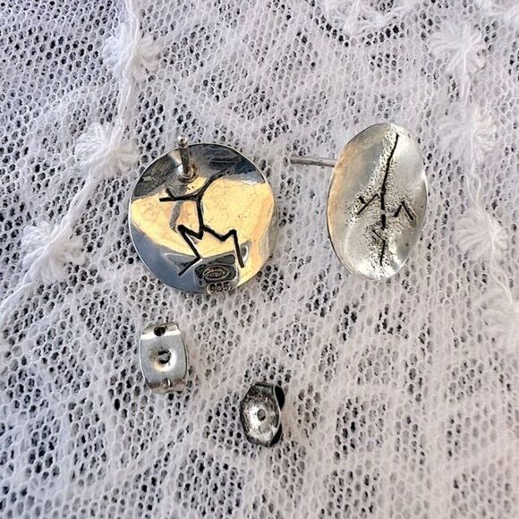 Vintage MICHOU Sterling Petroglyph Button Post Earrings - Picture 7 of 9